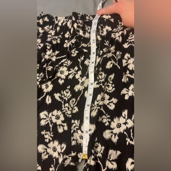 Aeropostale Women’s Medium Floral Black & White Drawstring Boho Pants NWOT - Picture 7 of 10